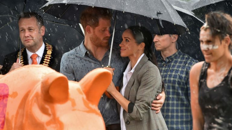 True royal LOVE in the rain