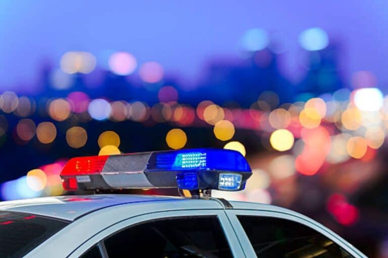 Police Officer Halts Unregistered Vehicle, Left in Awe Upon Discovering the Driver’s Identity